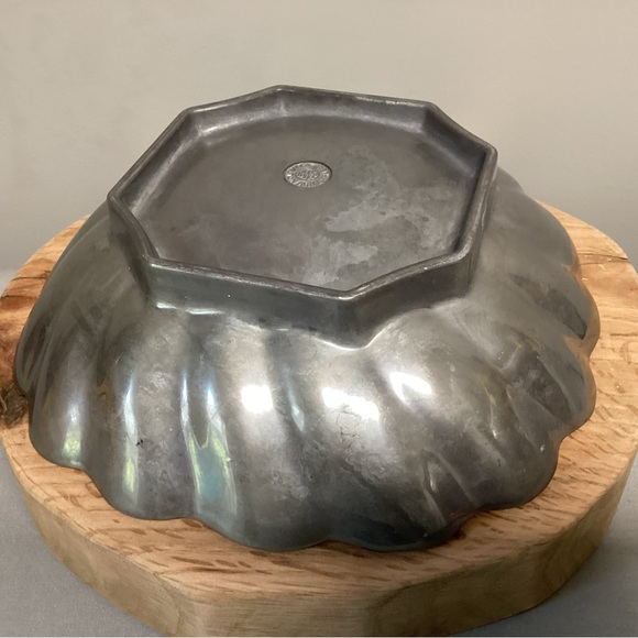 Vintage - Wilton Armetale Pewter Scalloped Serving Bowl - The Large One - Nice - Picture 5 of 11